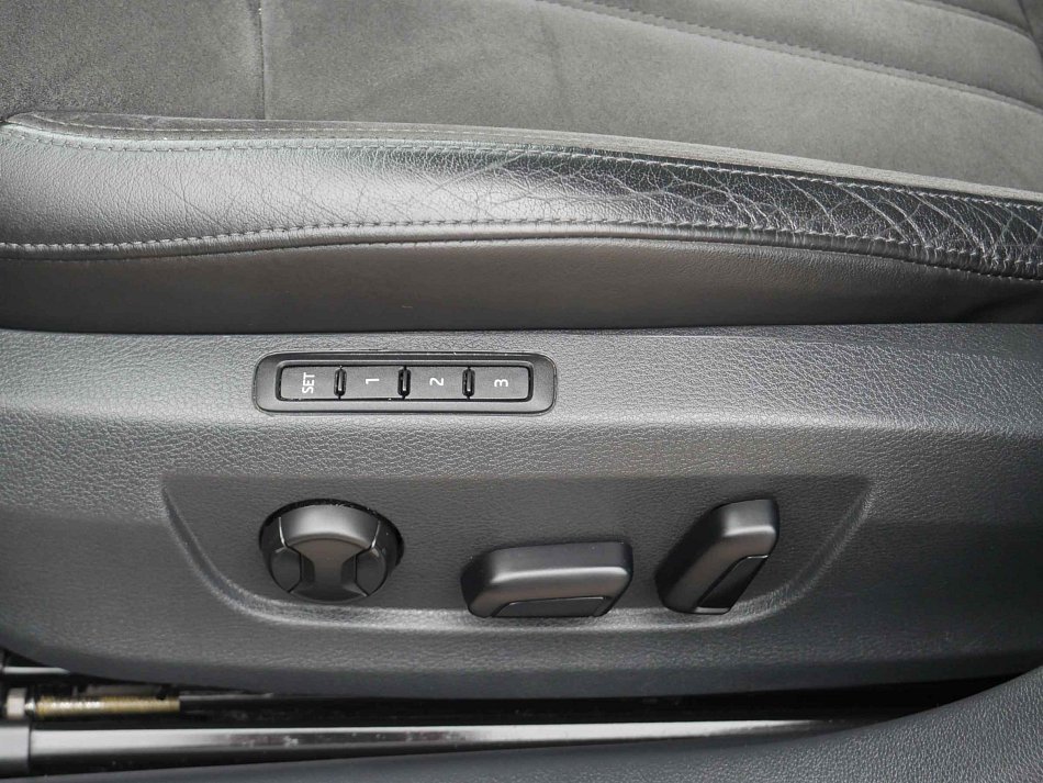 Škoda Superb III 2.0 TDi 