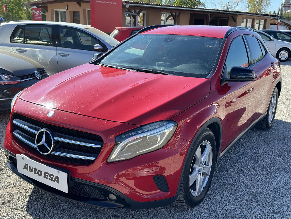 Mercedes-Benz GLA 2.2CDi  200 4Matic