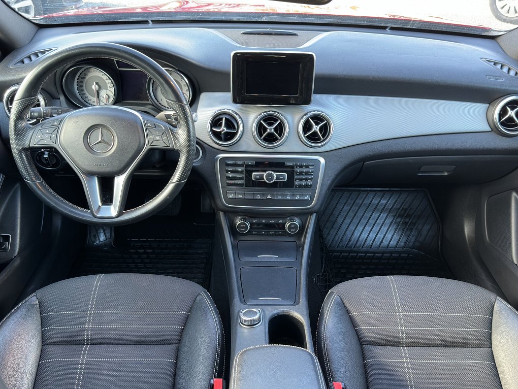 Mercedes-Benz GLA 2.2CDi  200 4Matic