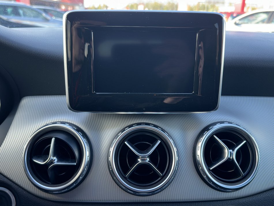Mercedes-Benz GLA 2.2CDi  200 4Matic