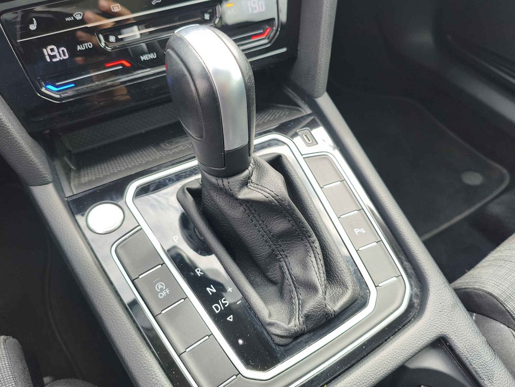 Volkswagen Passat 2.0 TDi Business