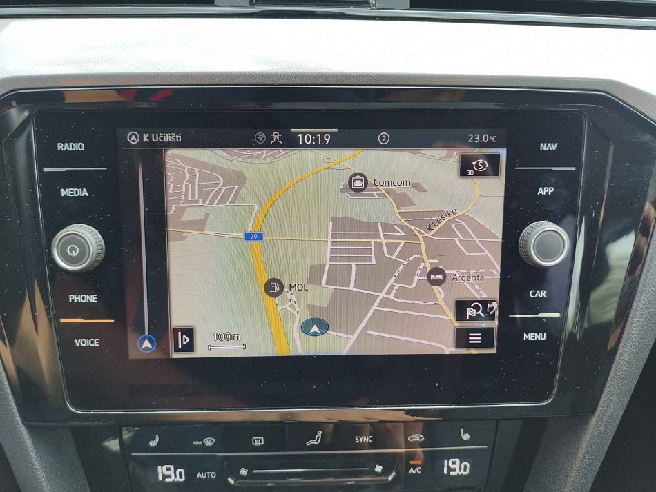 Volkswagen Passat 2.0 TDi Business
