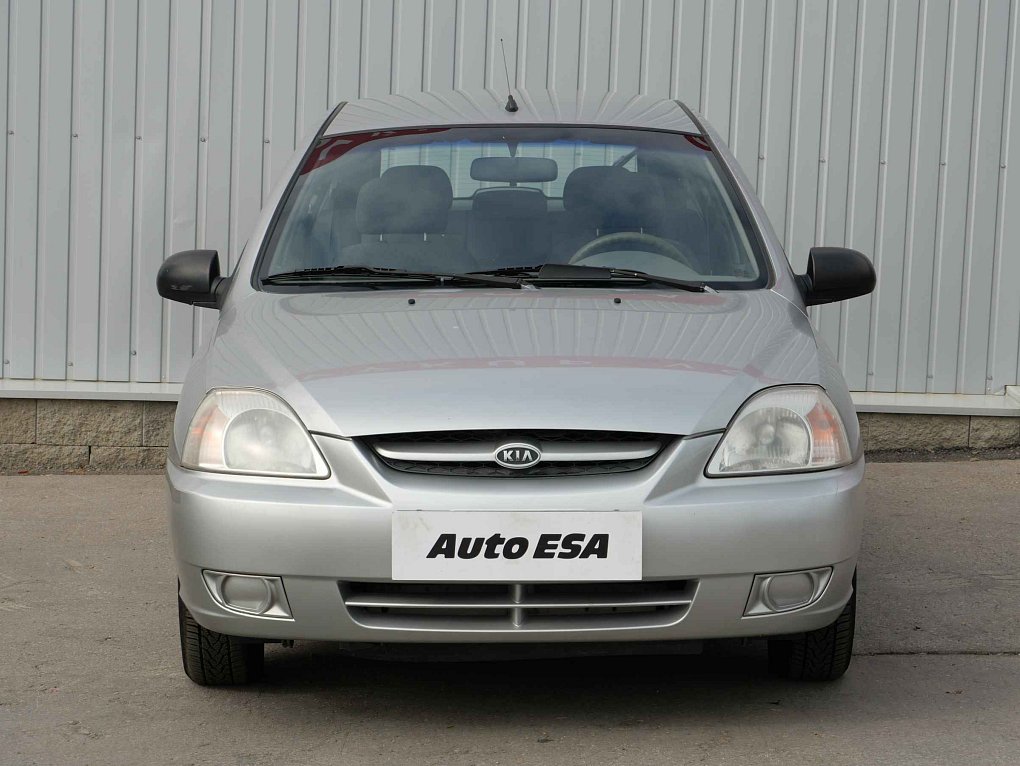 Kia Rio 1.3i 