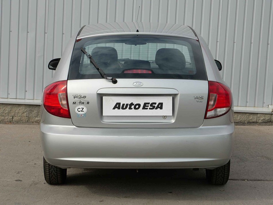 Kia Rio 1.3i 