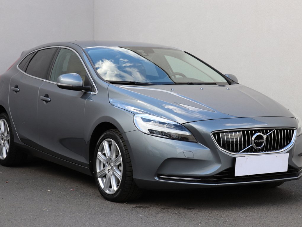 Volvo V40 2.0 D2 