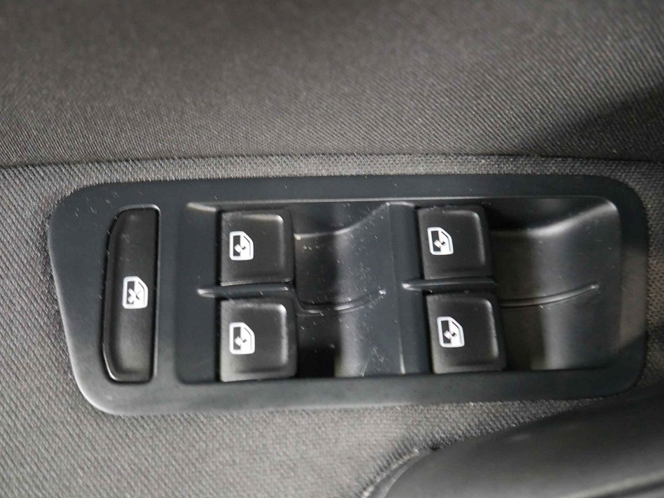 Volkswagen Golf 2.0TDi  4x4