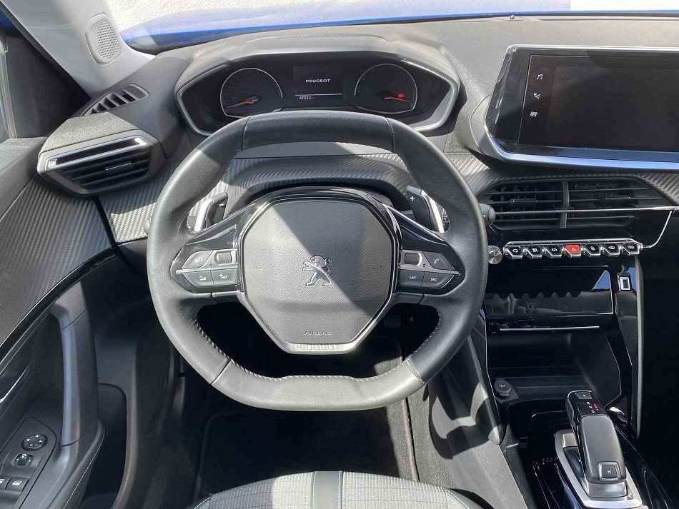 Peugeot 2008 1.2 PT Allure