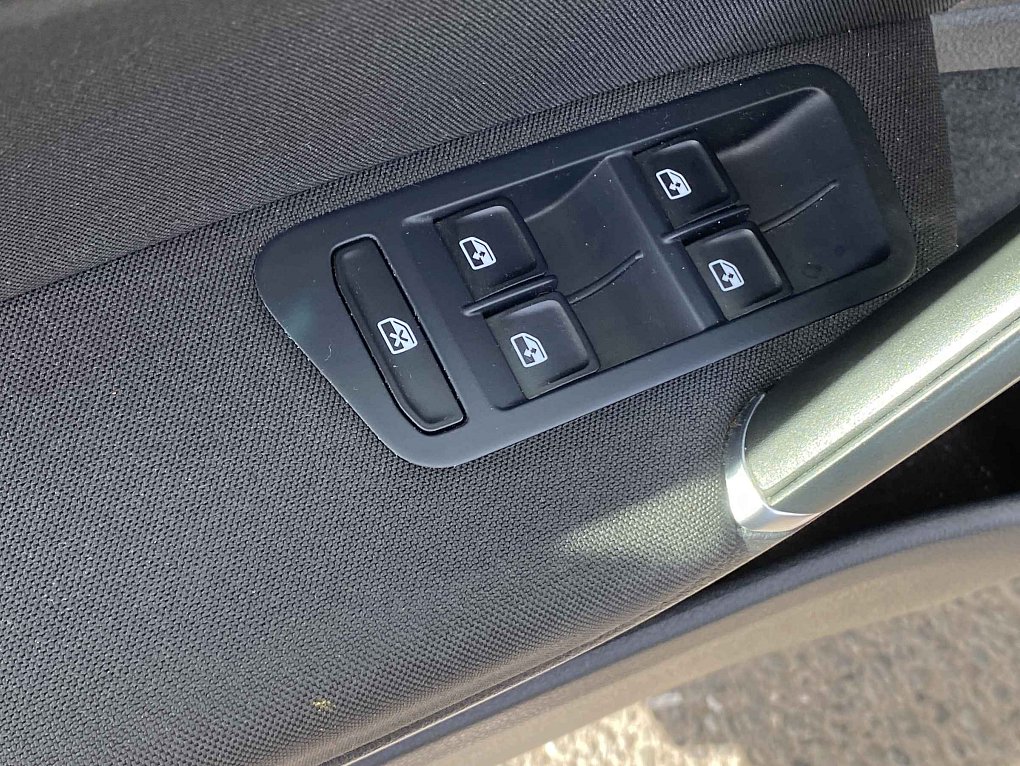 Volkswagen Golf 2.0 TDi Sound