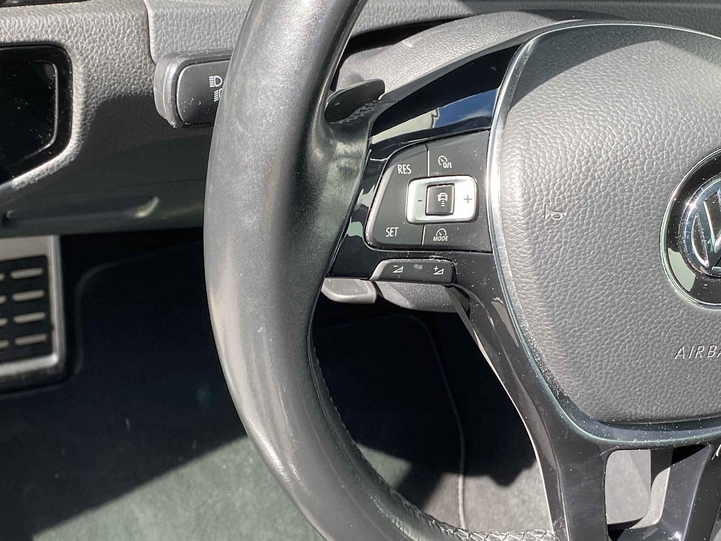Volkswagen Golf 2.0 TDi Sound