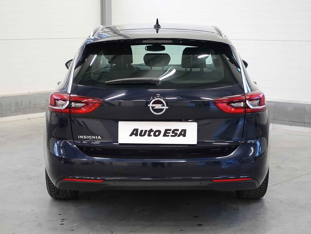 Opel Insignia 1.6CDTi 