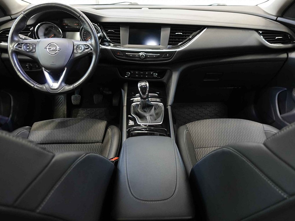 Opel Insignia 1.6CDTi 