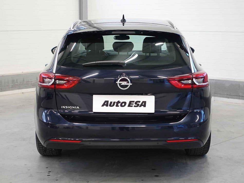 Opel Insignia 1.6CDTi 