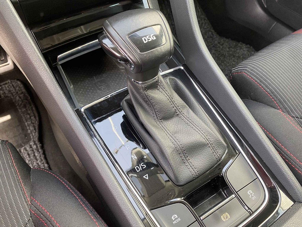 Škoda Karoq 1.5 TSi Style