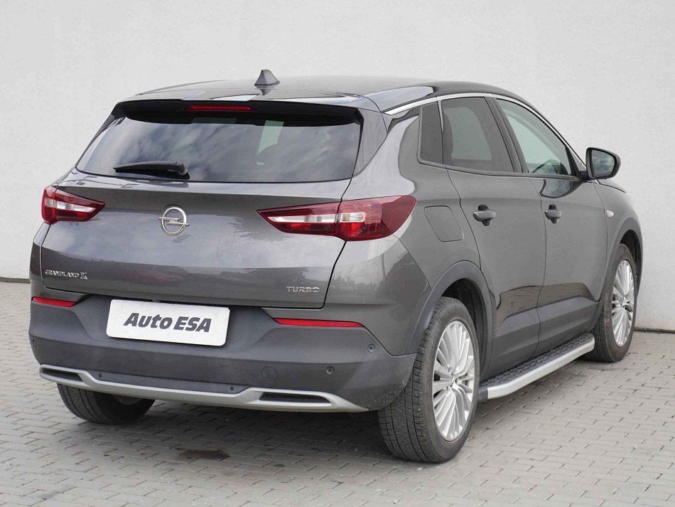 Opel Grandland X 1.2PT 