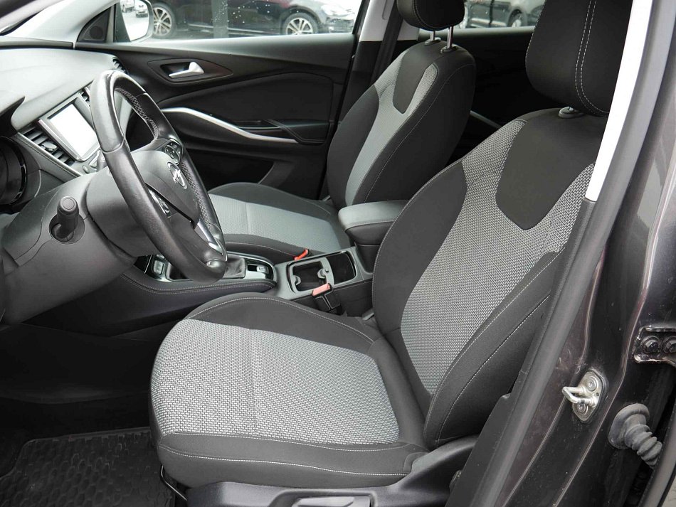 Opel Grandland X 1.2PT 