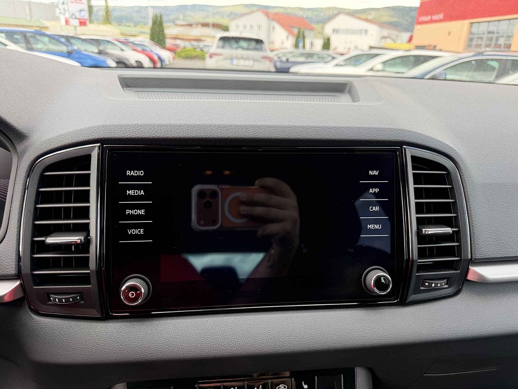 Škoda Karoq 1.5 TSI Selection