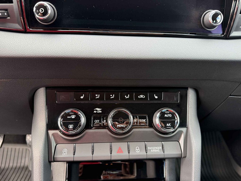 Škoda Karoq 1.5 TSI Selection