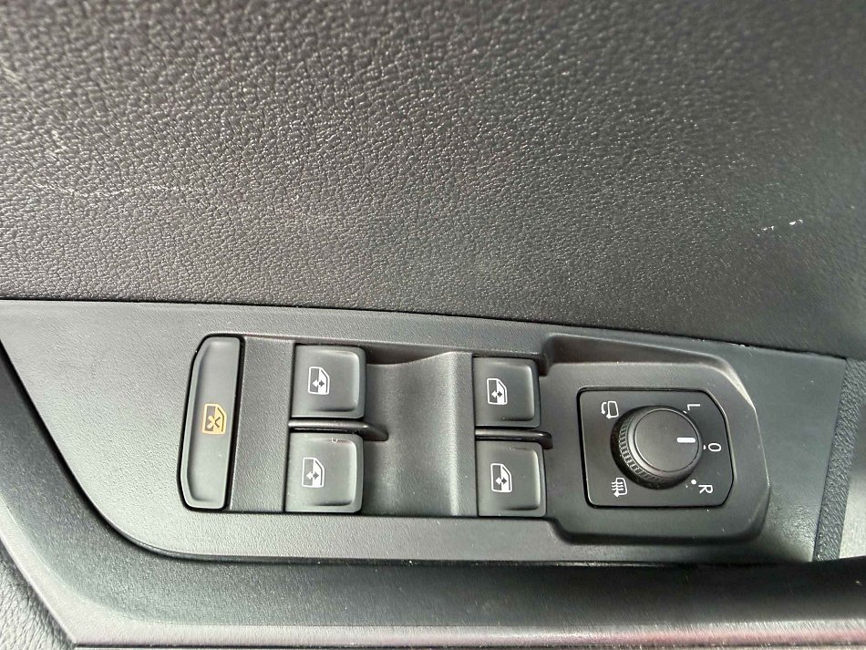 Škoda Karoq 1.5 TSI Selection