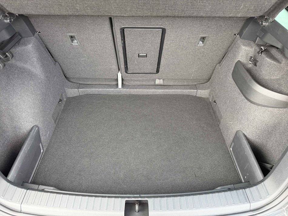 Škoda Karoq 1.5 TSI Selection