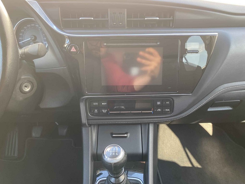 Toyota Corolla 1.6i 