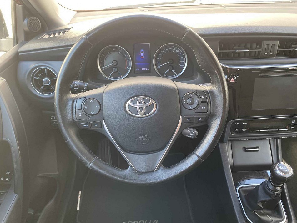 Toyota Corolla 1.6i 