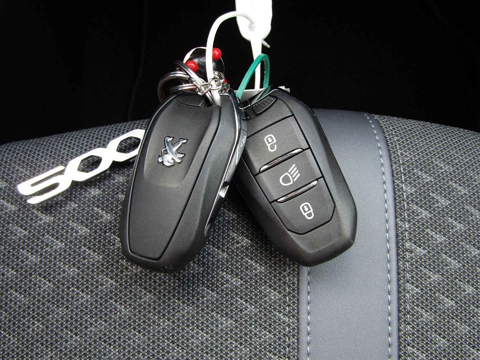 Peugeot 2008 1.2 PT Allure