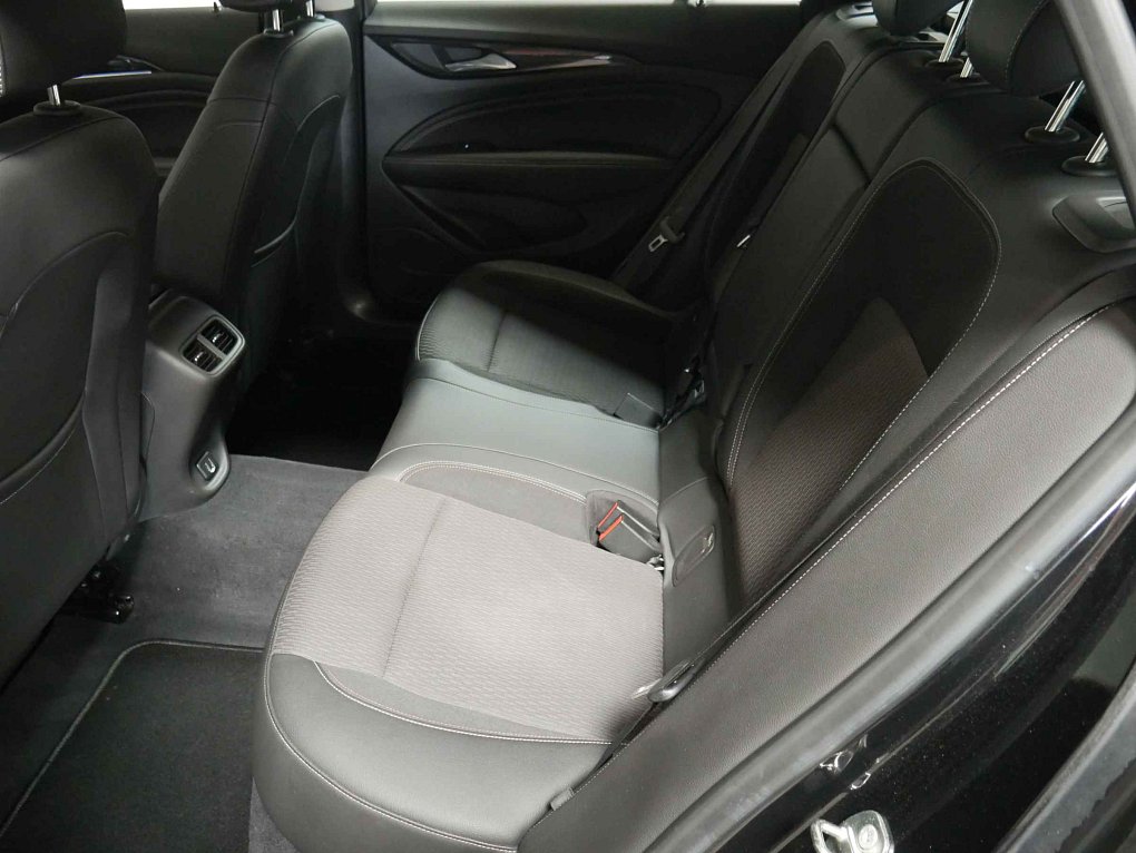 Opel Insignia 2.0CDTi 