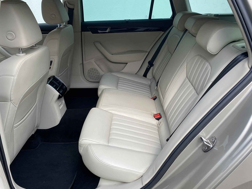 Škoda Superb III 2.0 TDi L&K