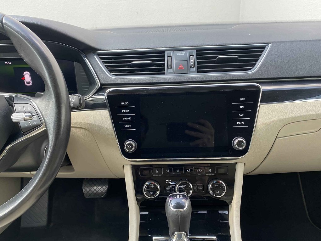 Škoda Superb III 2.0 TDi L&K