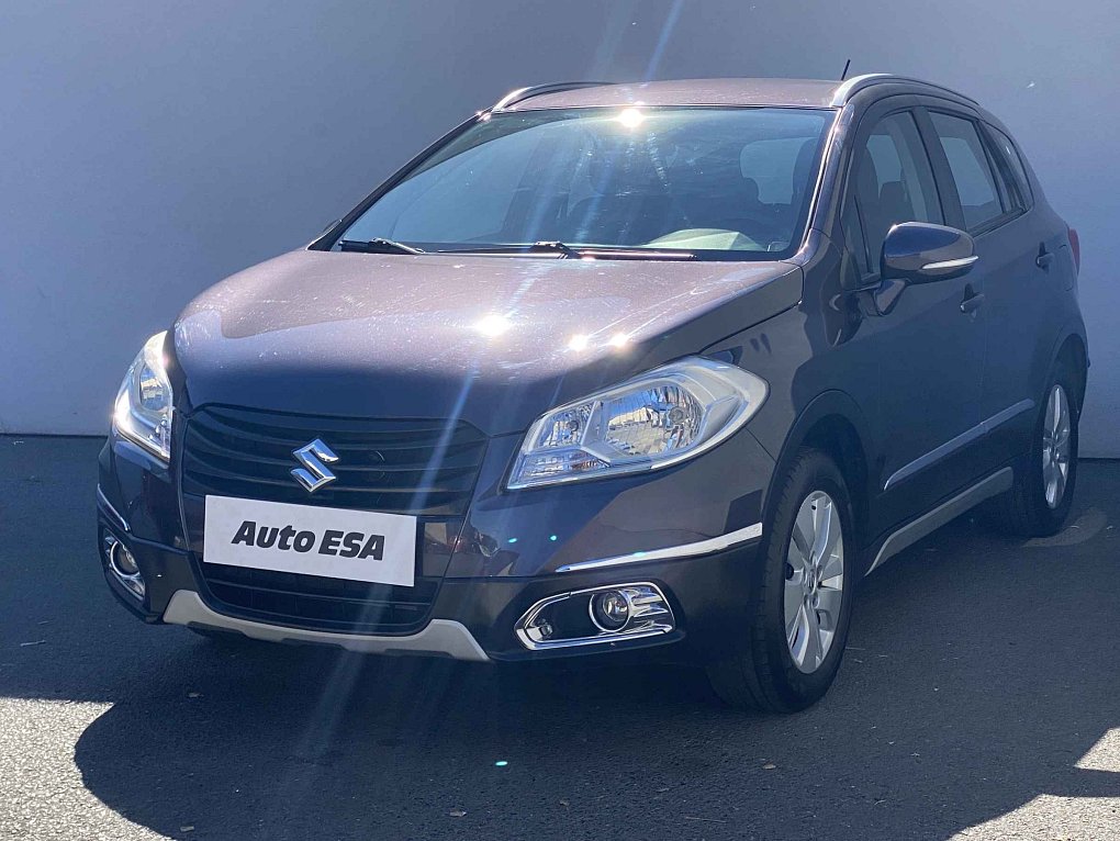 Suzuki S-Cross 1.6 VVT Club