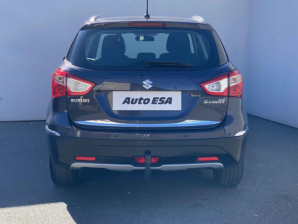 Suzuki S-Cross 1.6 VVT Club