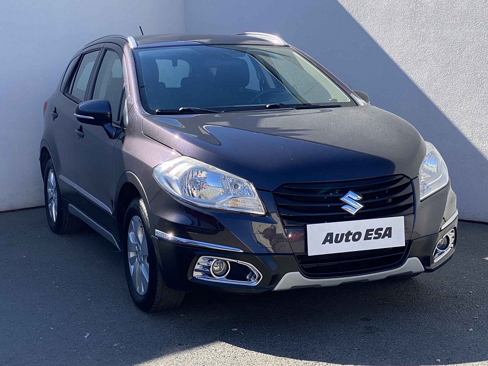 Suzuki S-Cross 1.6 VVT Club
