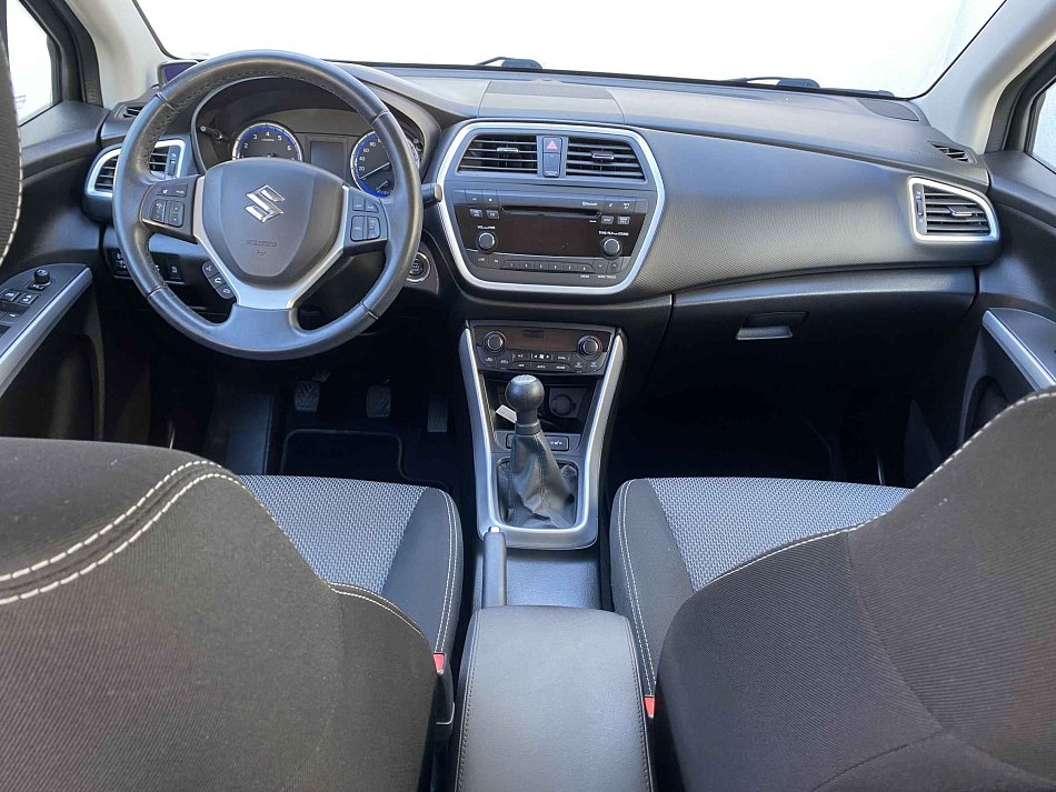 Suzuki S-Cross 1.6 VVT Club