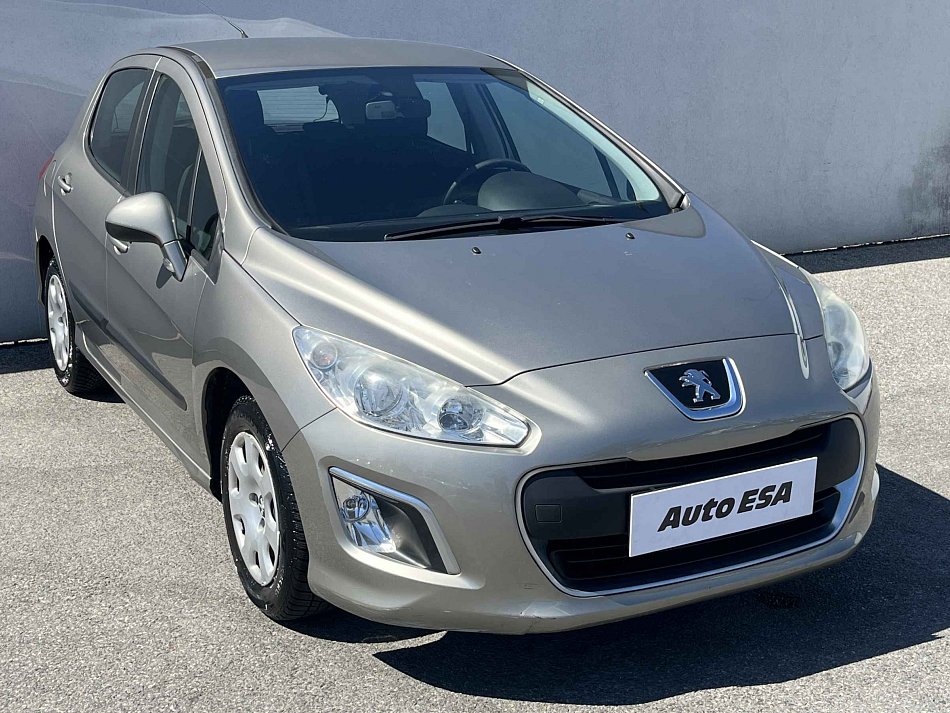 Peugeot 308 1.4 i 