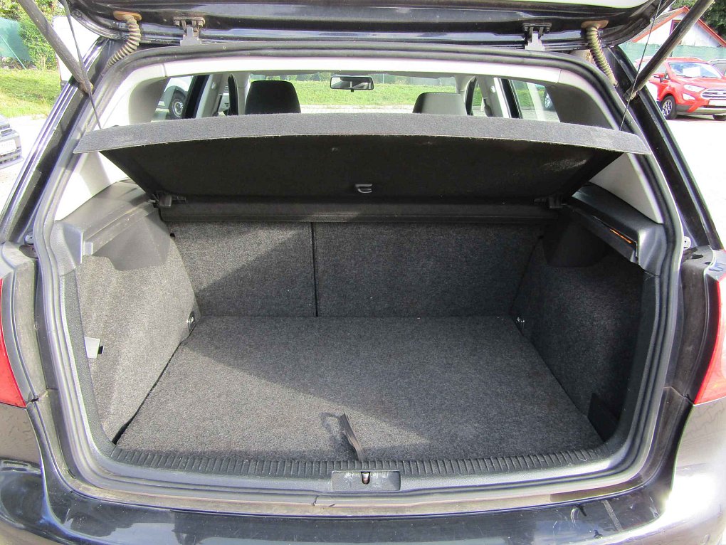 Volkswagen Golf 1.6i 