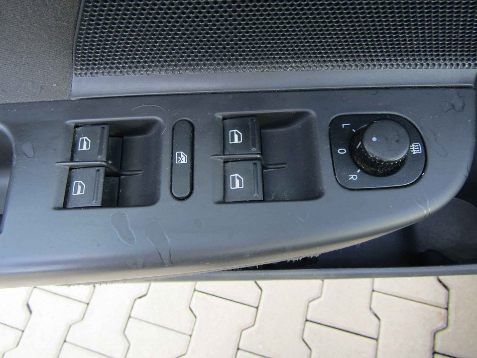 Volkswagen Golf 1.6i 