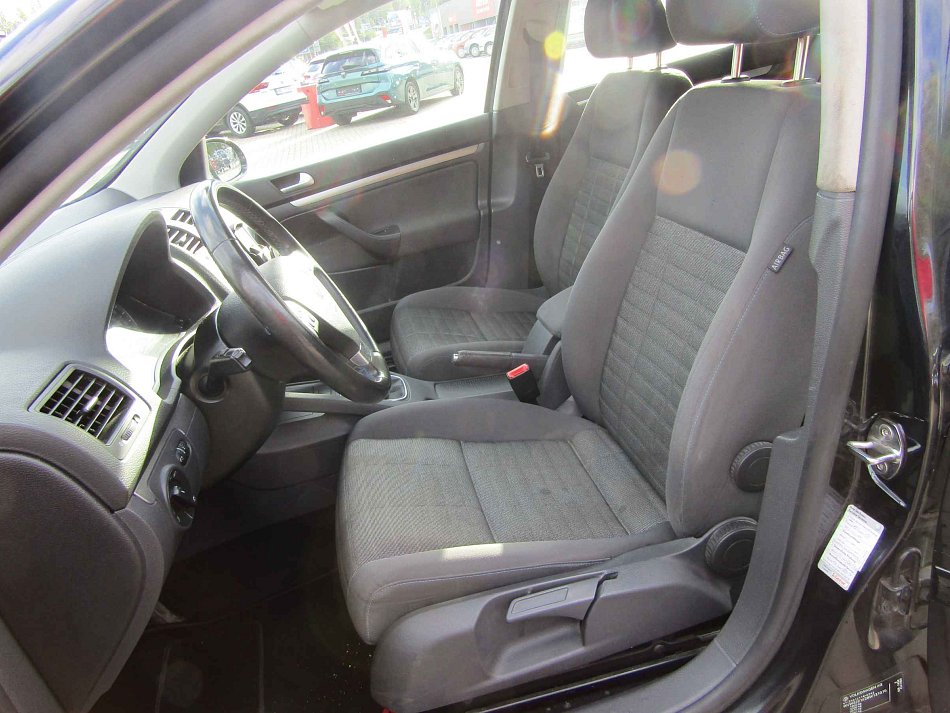 Volkswagen Golf 1.6i 