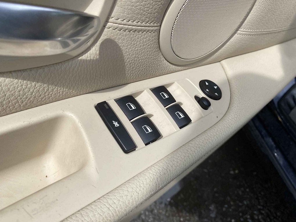 BMW Řada 5 4.0i  540i