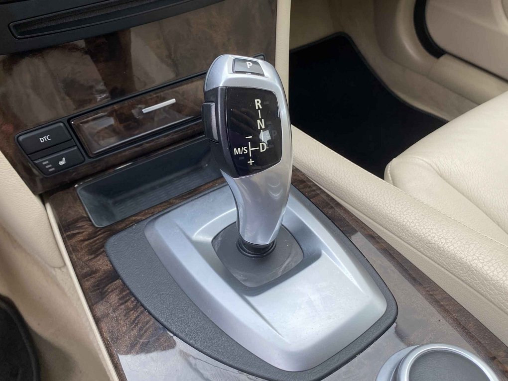 BMW Řada 5 4.0i  540i