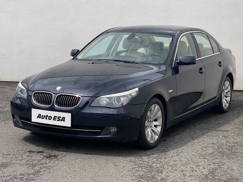 BMW Řada 5 4.0i  540i