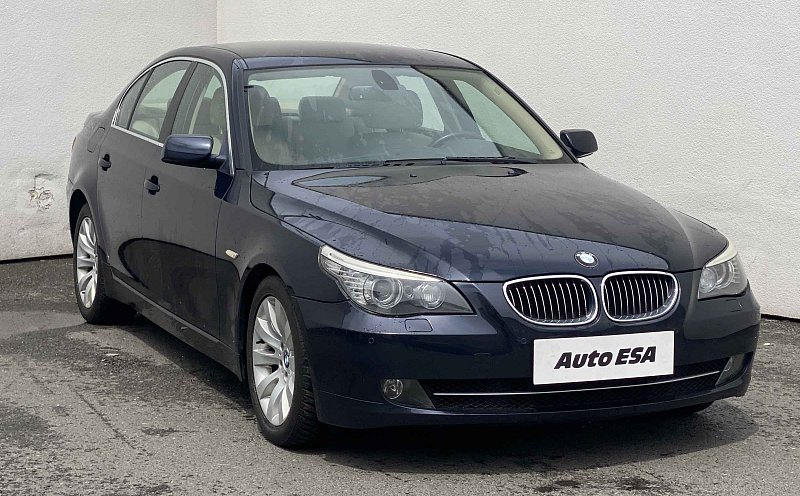 BMW Řada 5 4.0i  540i