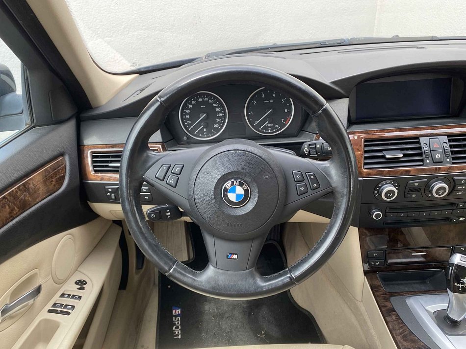 BMW Řada 5 4.0i  540i