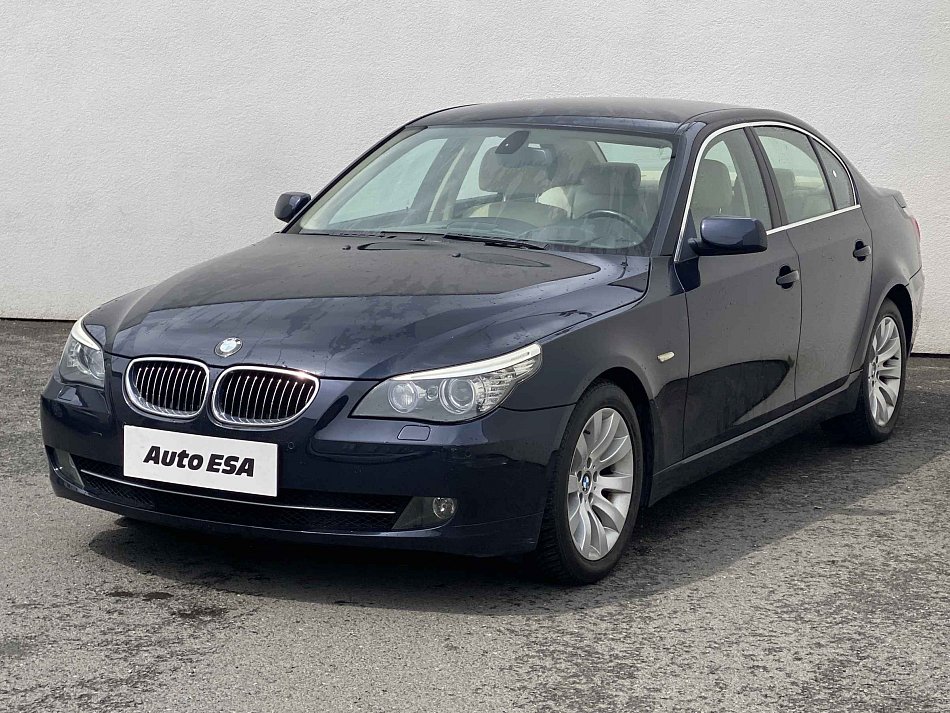 BMW Řada 5 4.0i  540i