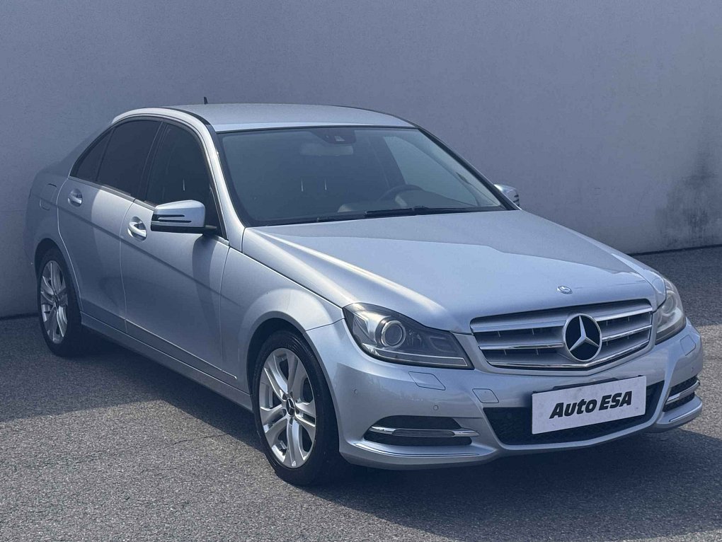Mercedes-Benz Třída C 1.6T 