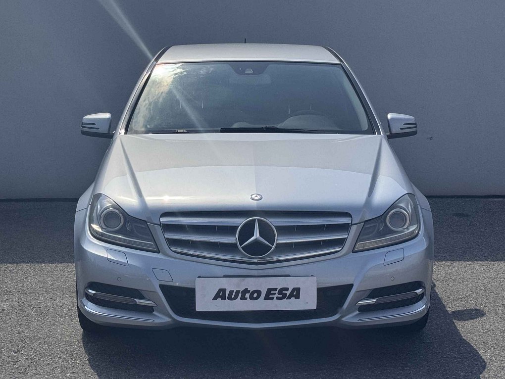 Mercedes-Benz Třída C 1.6T 