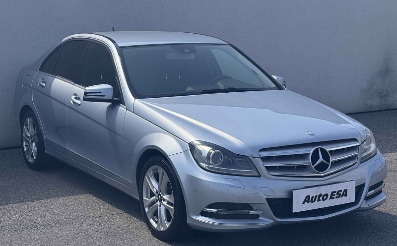 Mercedes-Benz Třída C 1.6T 