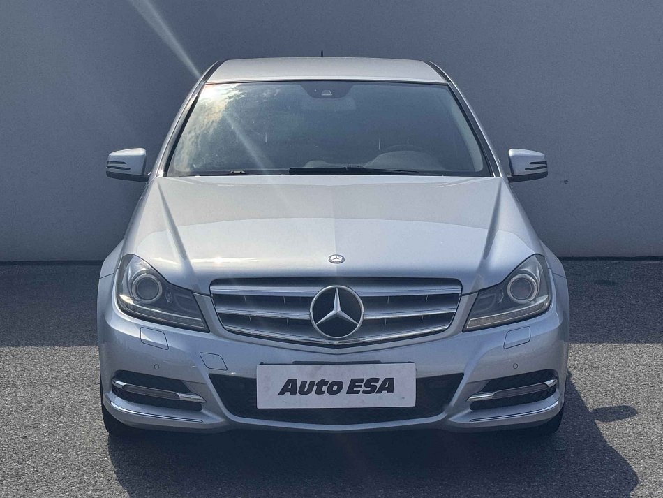 Mercedes-Benz Třída C 1.6T 