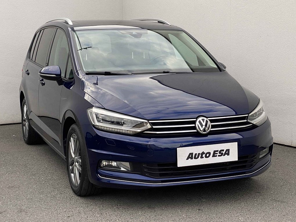 Volkswagen Touran 2.0 TDi Sound