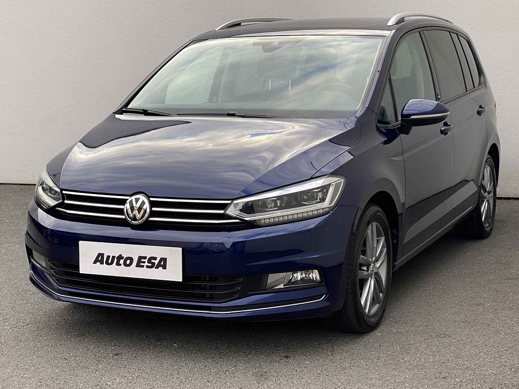 Volkswagen Touran 2.0 TDi Sound