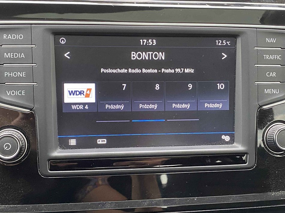 Volkswagen Touran 2.0 TDi Sound
